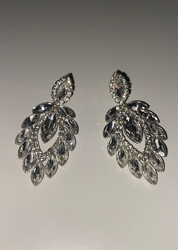 Gri Mini İşlemeli taşlı Küpe
