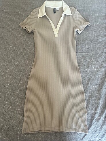 H&M bej rengi mini elbise