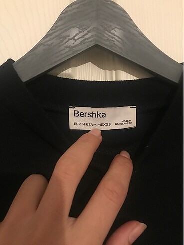 m Beden siyah Renk Bershka crop kazak