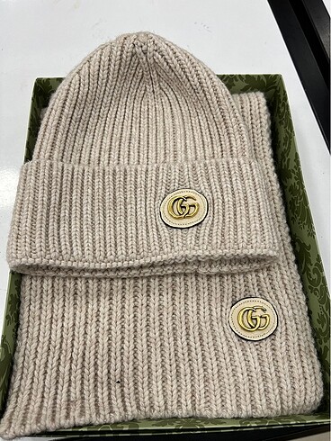 GUCCİ ATKI BERE