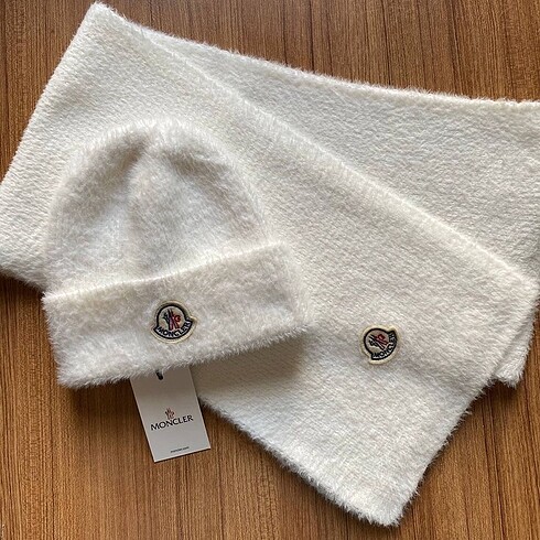 MONCLER ATKI BERE SETİ