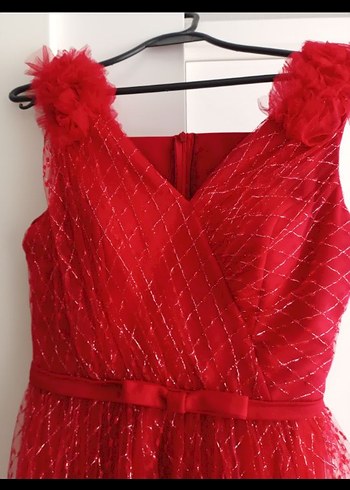 Kırmızı Mini V Yaka Fırfırlı Abiye Elbise - Görsel 2