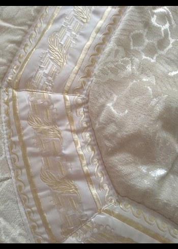 Beyaz Düz Desen Yatak Örtüsü - Görsel 3