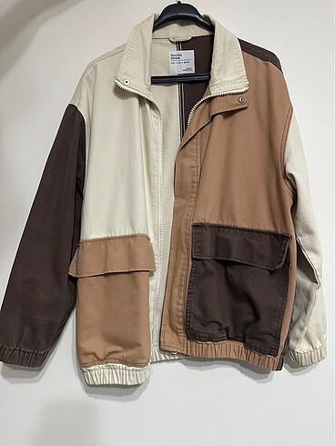 BERSHKA CEKET