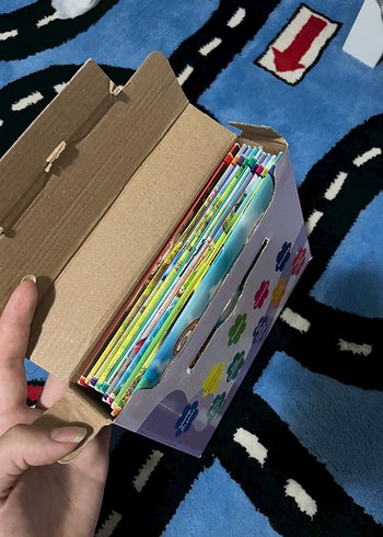 Beden Renk Çalışkan Arı Değerler Eğitimi Serisi