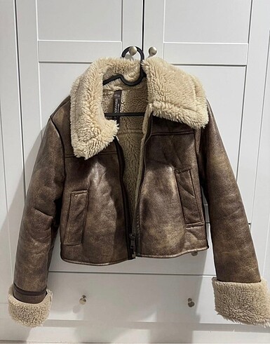 Stradivarius kürk mont
