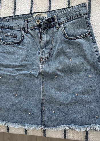 Nakışlı Düğmeli Mavi Denim Mini Etek