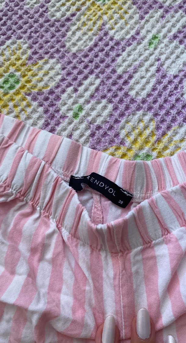 Pembe Pilili Pamuklu Mini Hamile Şort - Görsel 2