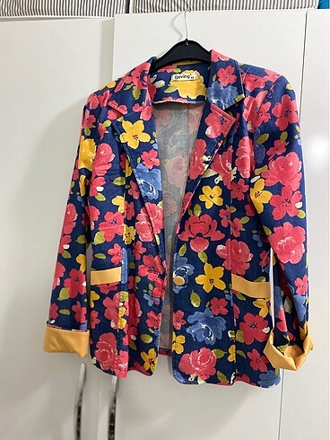 Çiçekli blazer ceket