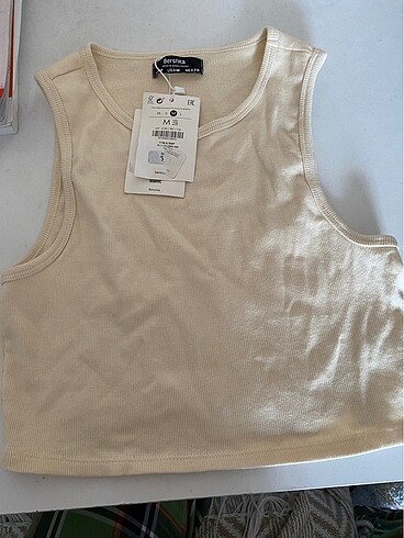 Bershka Berskha crop