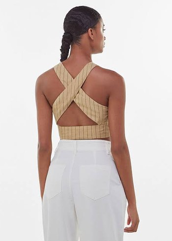 Bershka Düğmeli V Yaka Kolsuz Bej Çizgili Crop Yelek