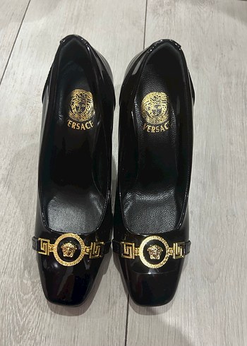 36 rugan Siyah ParlakTokalı Kadın Stiletto - Görsel 2