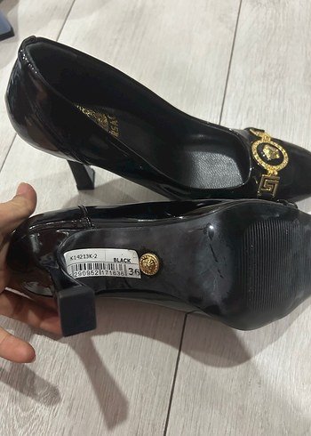 36 rugan Siyah ParlakTokalı Kadın Stiletto - Görsel 3