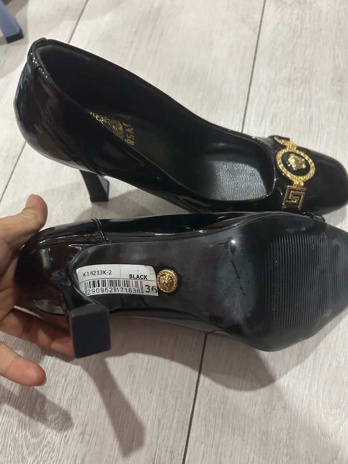 36 rugan Siyah ParlakTokalı Kadın Stiletto - Görsel 3