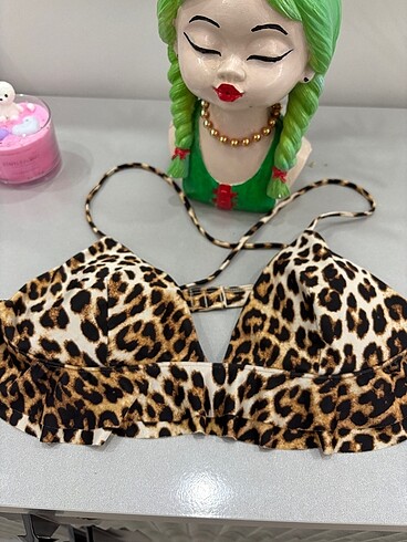 H&M Leopar bikini üstü
