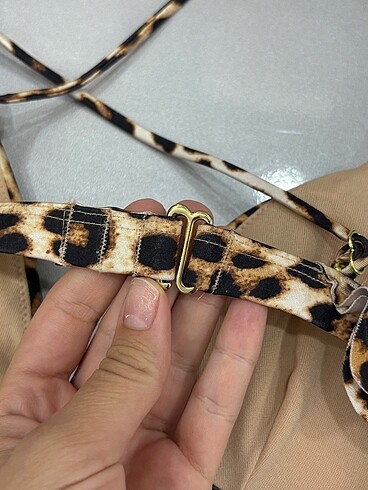 38 Beden H&M Leopar bikini üstü