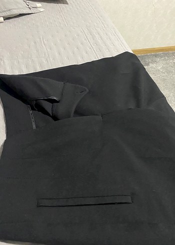 LC Waikiki Kumaş pantolon. Zara muadili