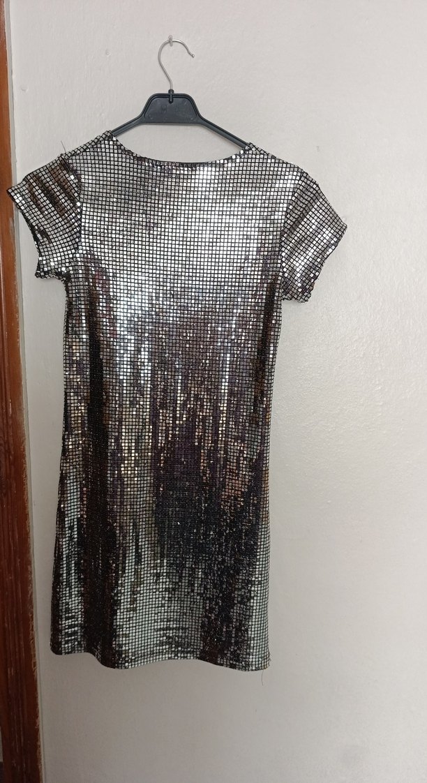 Payetli Kısa Kollu Midi Elbise - Görsel 3