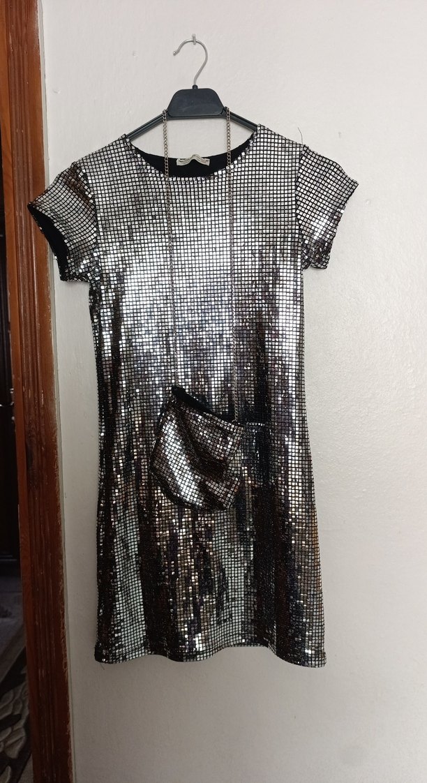 Payetli Kısa Kollu Midi Elbise - Görsel 4