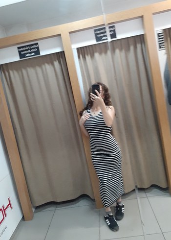 Yırtmaçlı Elbise