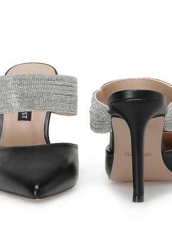 Klasik Siyah Stiletto Taşlı Tokalı Kadın Ayakkabı