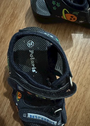 Erkek Çocuk Çok Renkli Kaydırmaz Bantlı Terlik - Görsel 3