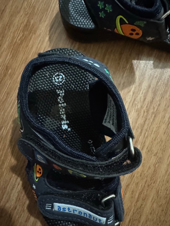 Erkek Çocuk Çok Renkli Kaydırmaz Bantlı Terlik - Görsel 3