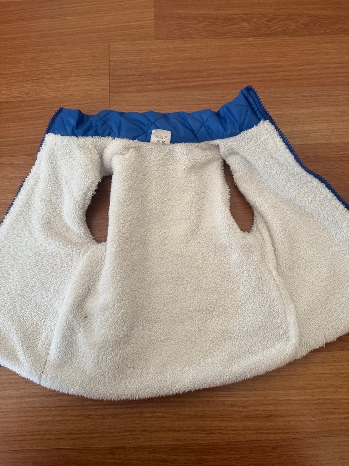 Mavi Erkek Çocuk Kapitone Yelek - Görsel 3