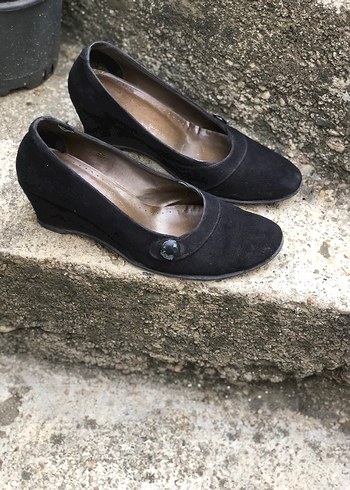 Kadın Siyah Süet Dolgu Topuklu Ayakkabı - Görsel 4