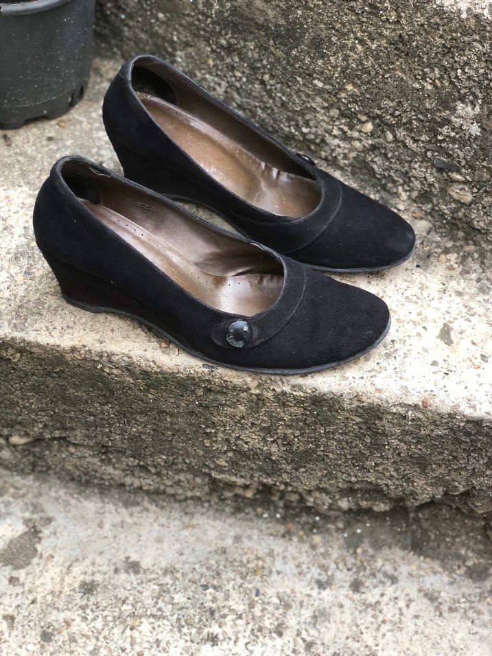 Kadın Siyah Süet Dolgu Topuklu Ayakkabı - Görsel 4