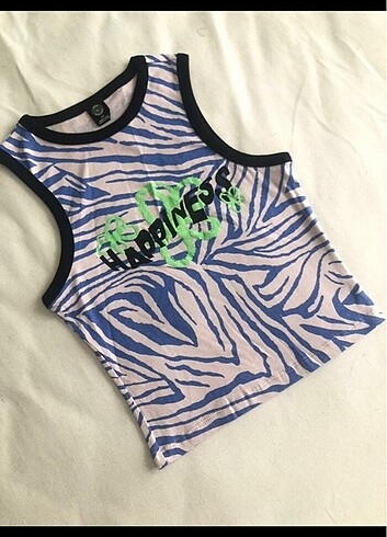 Urban Outfitters Tişört 