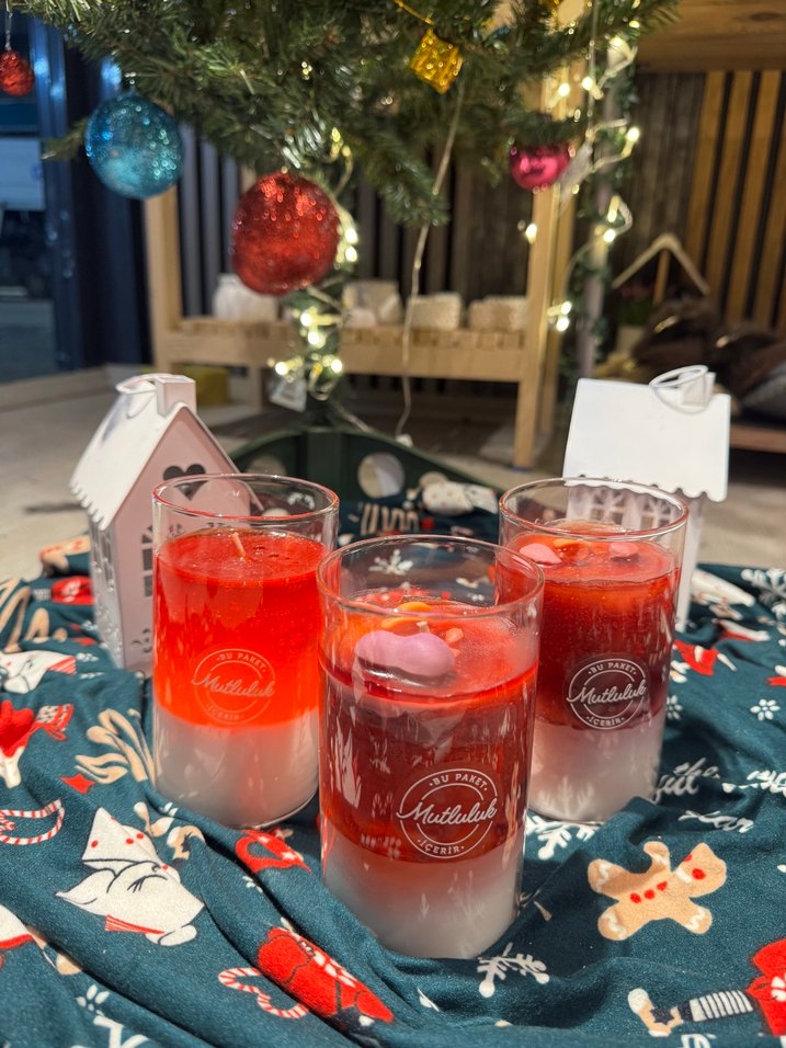 Renkli Kırmızı Mum - Görsel 2