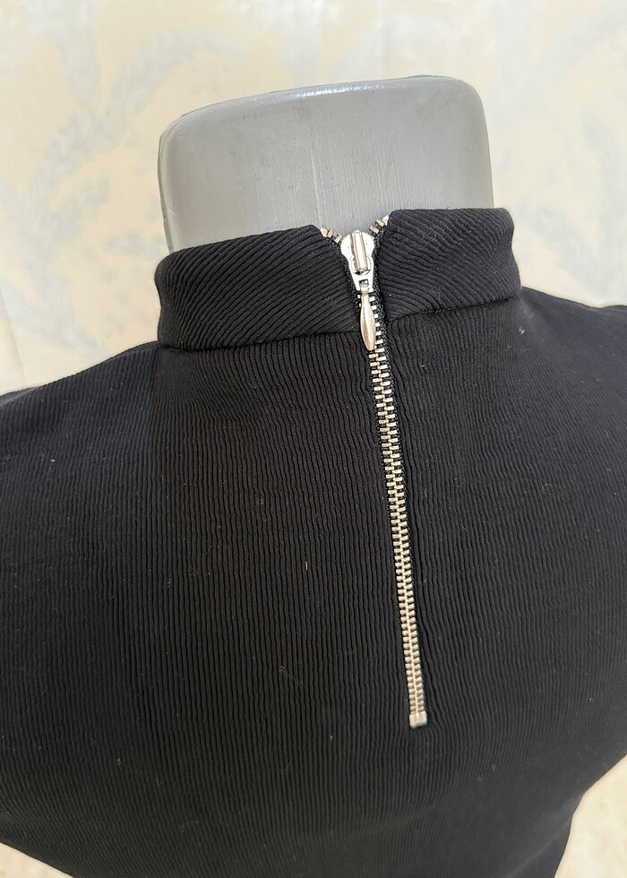 Siyah kolsuz badi - Görsel 3