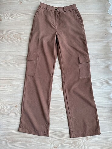 Kahverengi pantolon