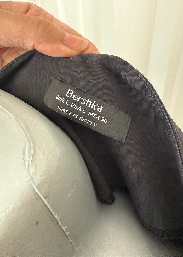 Siyah gömlek - Görsel 4