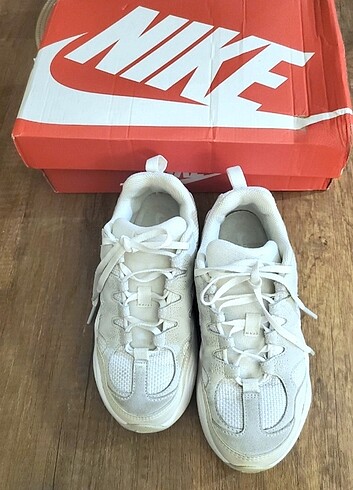 36 Beden Orjinal Nike Spor Ayakkabi