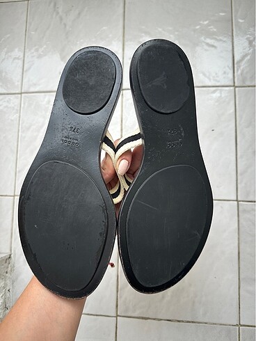 37 Beden beyaz Renk Gucci Terlik