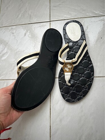 37 Beden Gucci Terlik