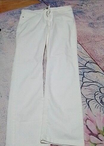 Beyaz pantolon