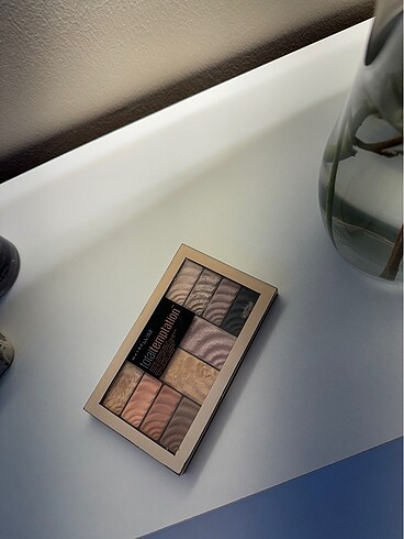 Maybelline far paleti