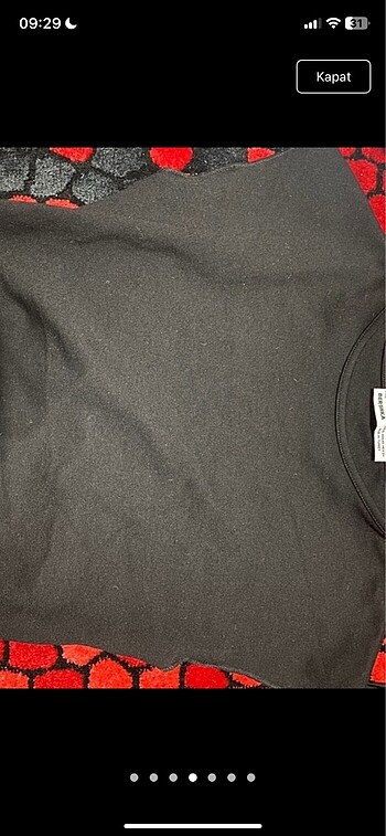 bershka arkası taşlı crop