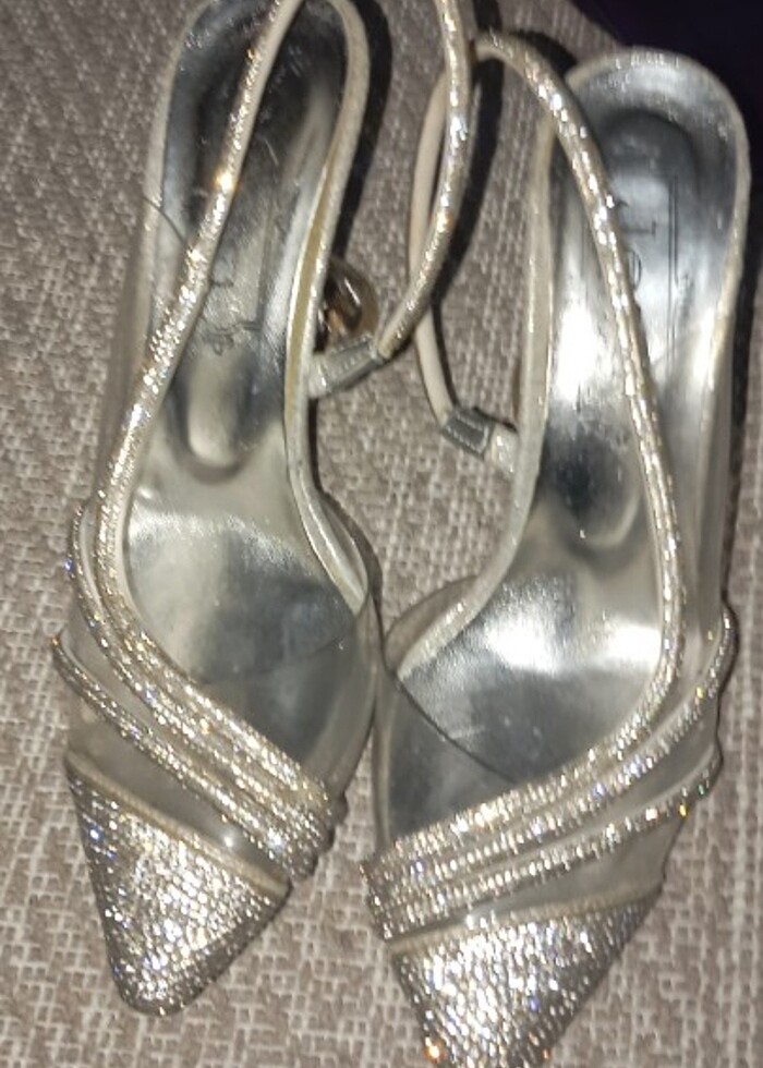 Taşlı topuklu ayakkabı - Görsel 2