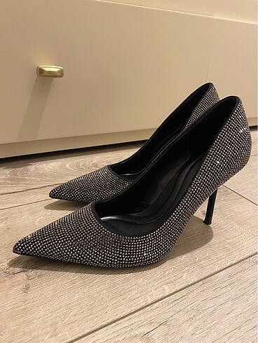 36 Beden Stiletto