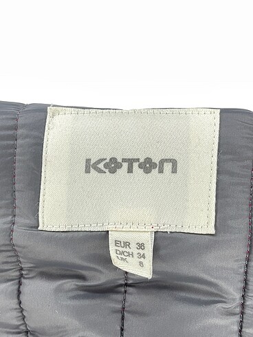 36 Beden kırmızı Renk Koton Mont %70 İndirimli.