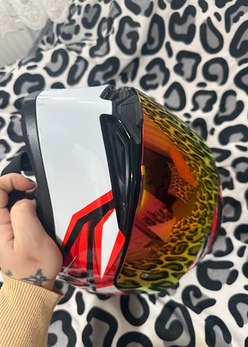 AGV Kırmızı kask - Görsel 4