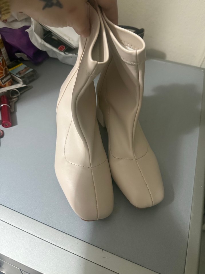 Bej Stiletto Topuklu Kadın Bot - Görsel 4