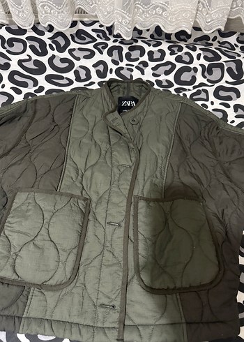 Zara Kadın Haki Kapitone - Görsel 3