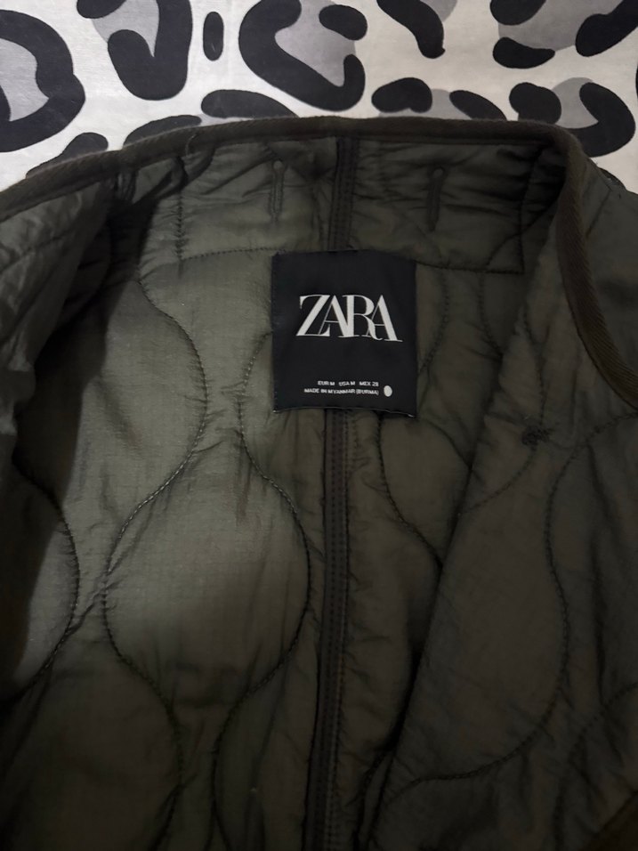 Zara Kadın Haki Kapitone - Görsel 2