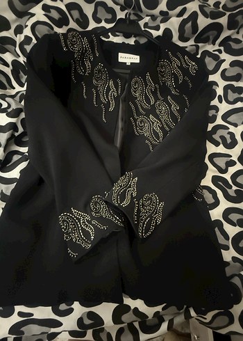 Paragraf Siyah İşlemeli Kadın Uzun Ceket - Görsel 4