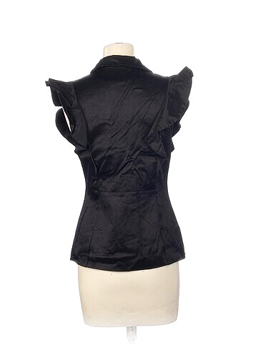38 Beden PreLoved Yelek %70 İndirimli.